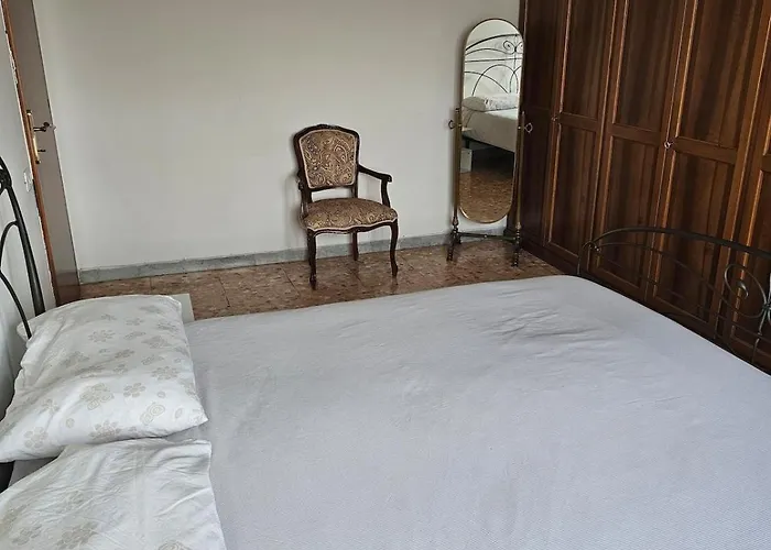 Apartment 25